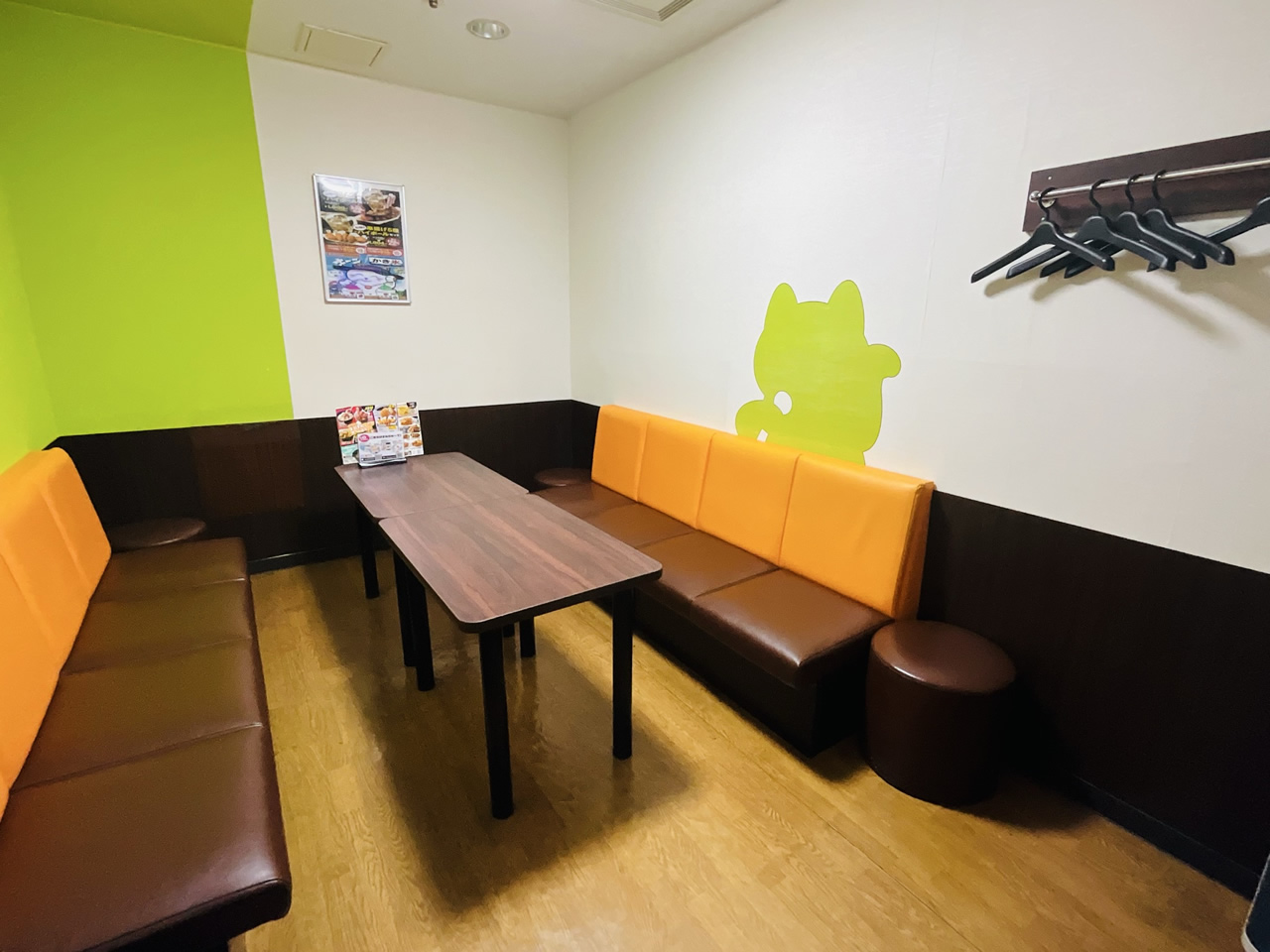 カラオケまねきねこいわき駅前店ルーム