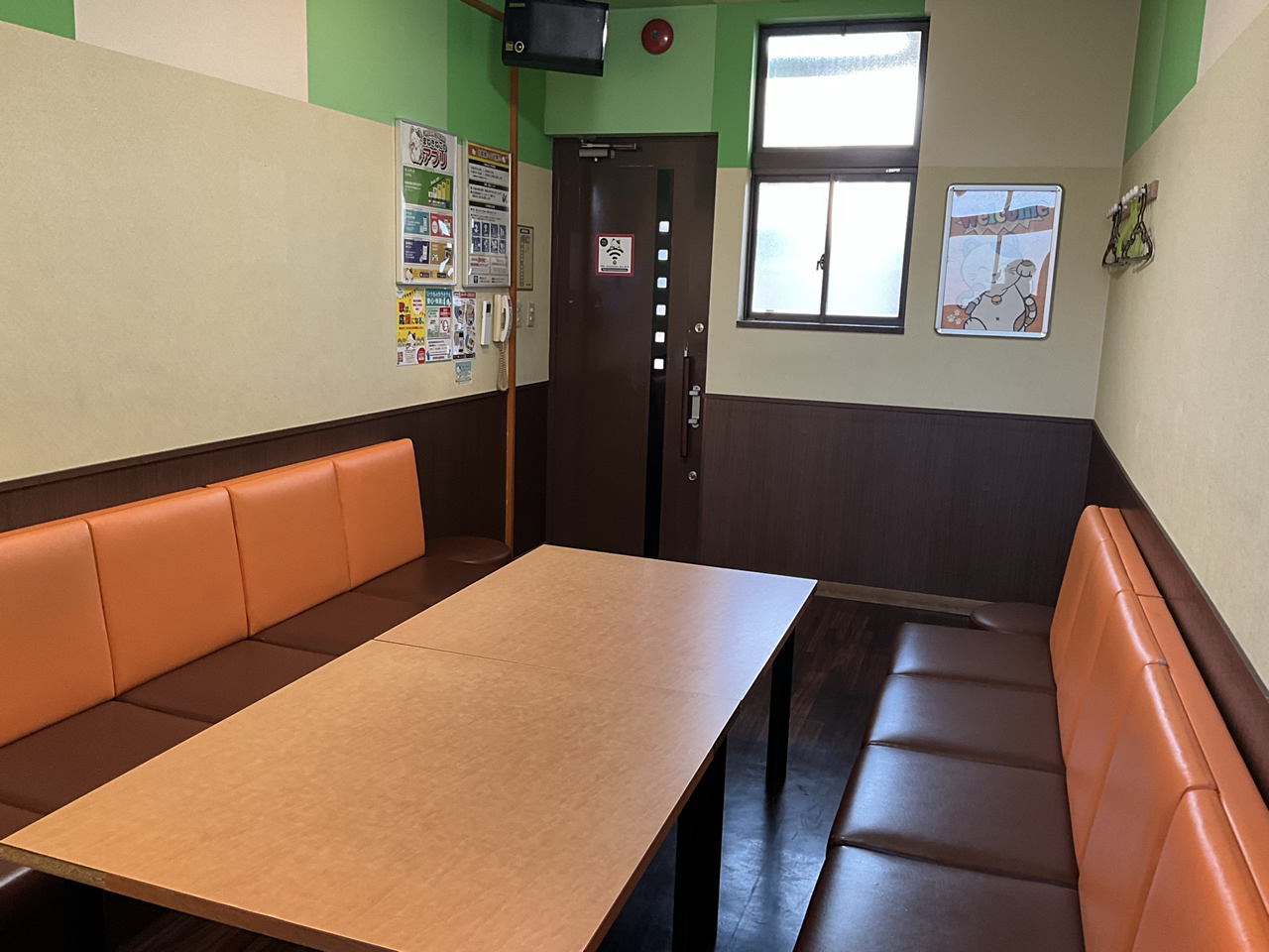 カラオケまねきねこ角田店ルーム