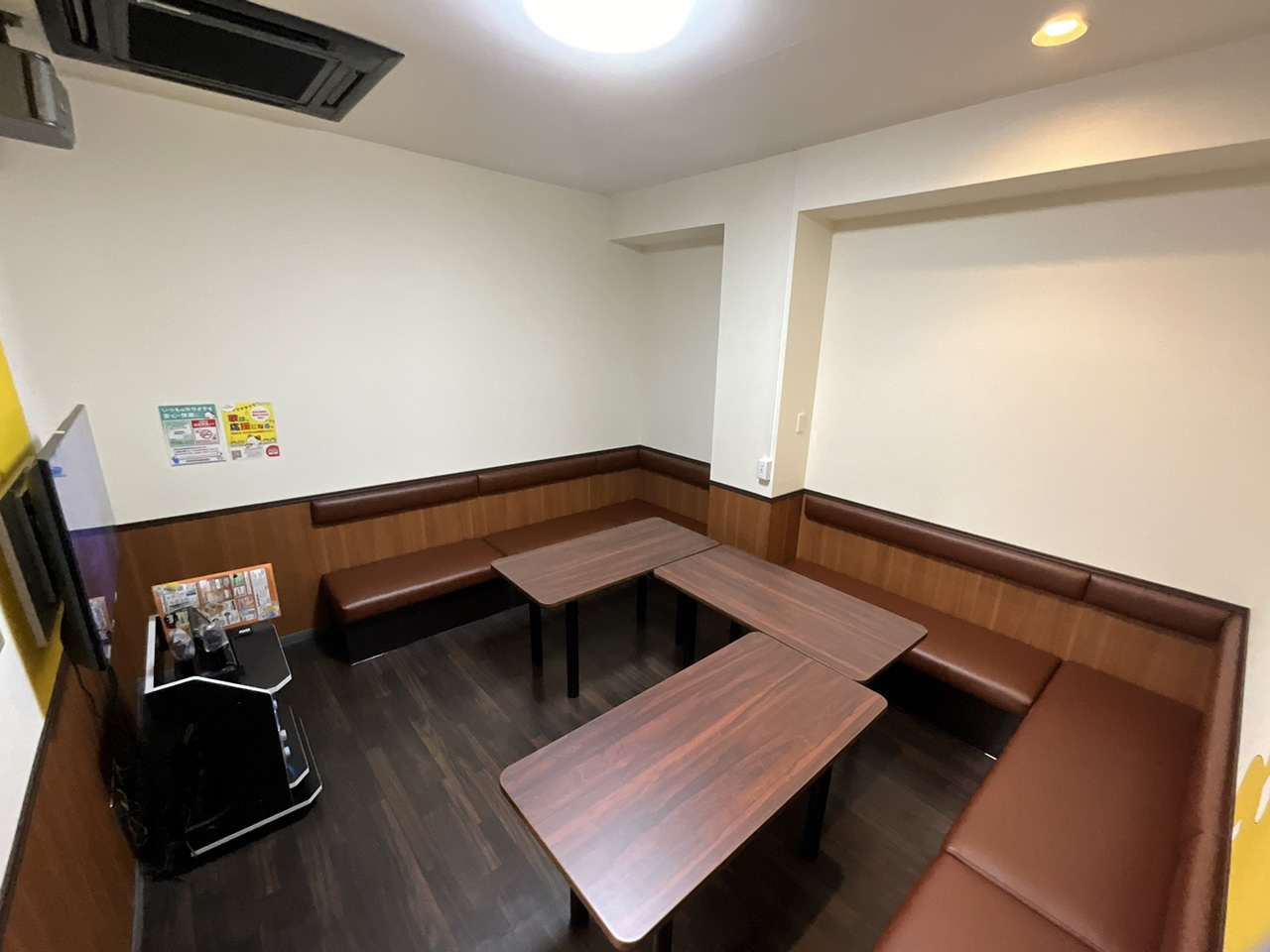カラオケまねきねこ一宮緑店ルーム
