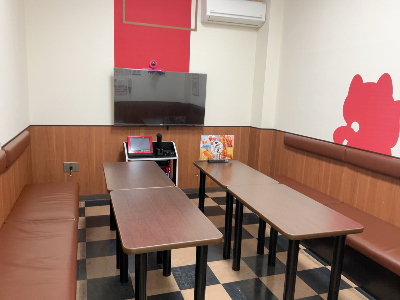 カラオケまねきねこ名古屋中川店ルーム