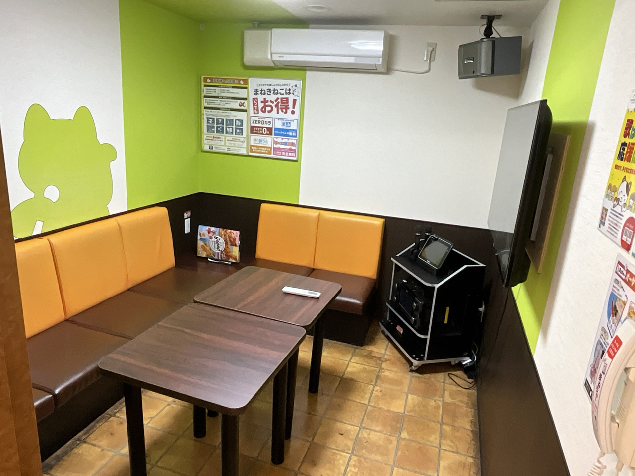 カラオケまねきねこ長野権堂店ルーム