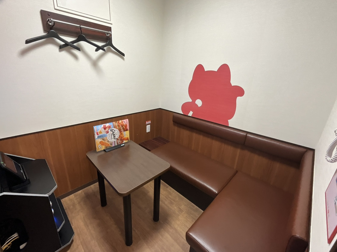 カラオケまねきねこ四谷三丁目店ルーム
