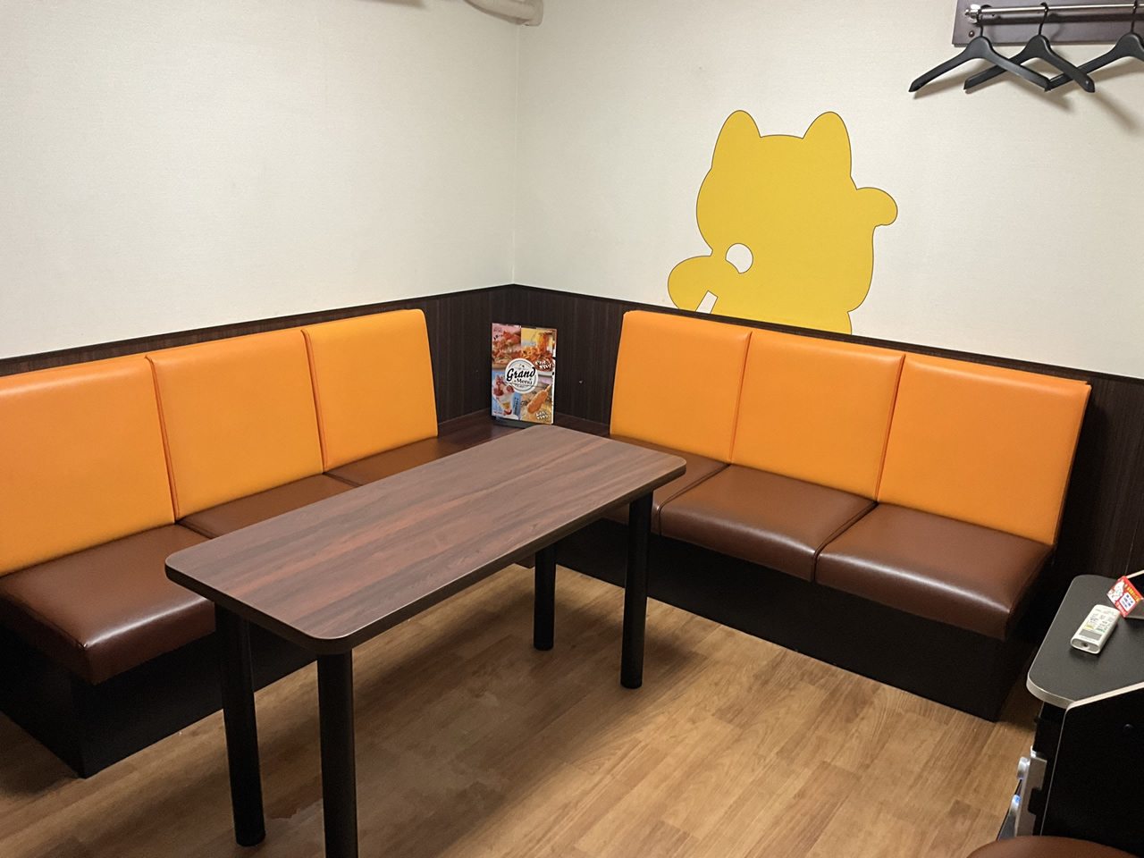 カラオケまねきねこ久茂地店ルーム