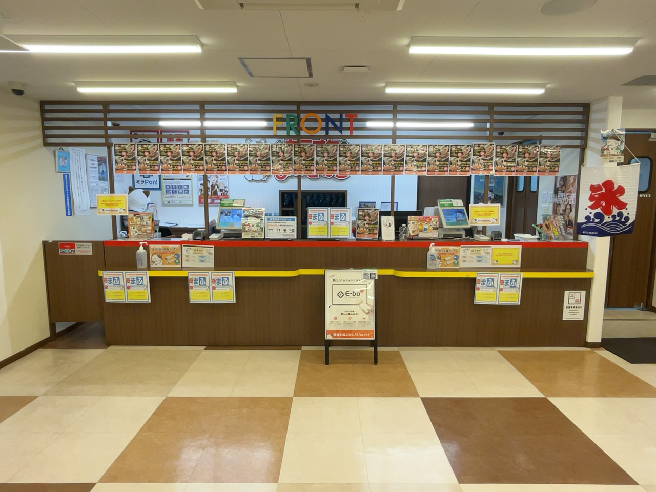 カラオケまねきねこ品川港南口店フロント