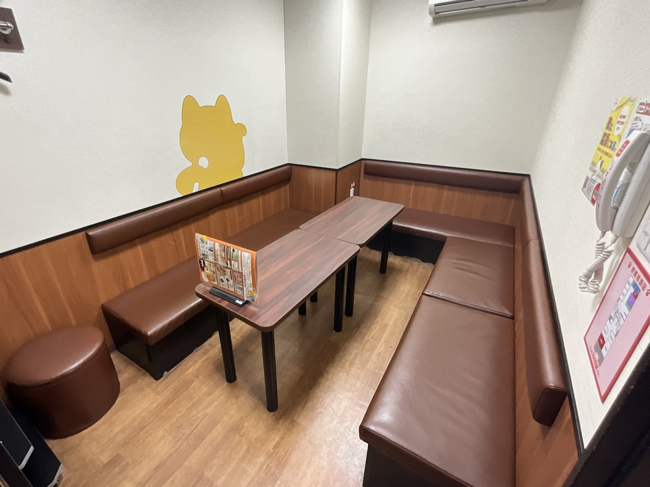カラオケまねきねこ天神大名店ルーム