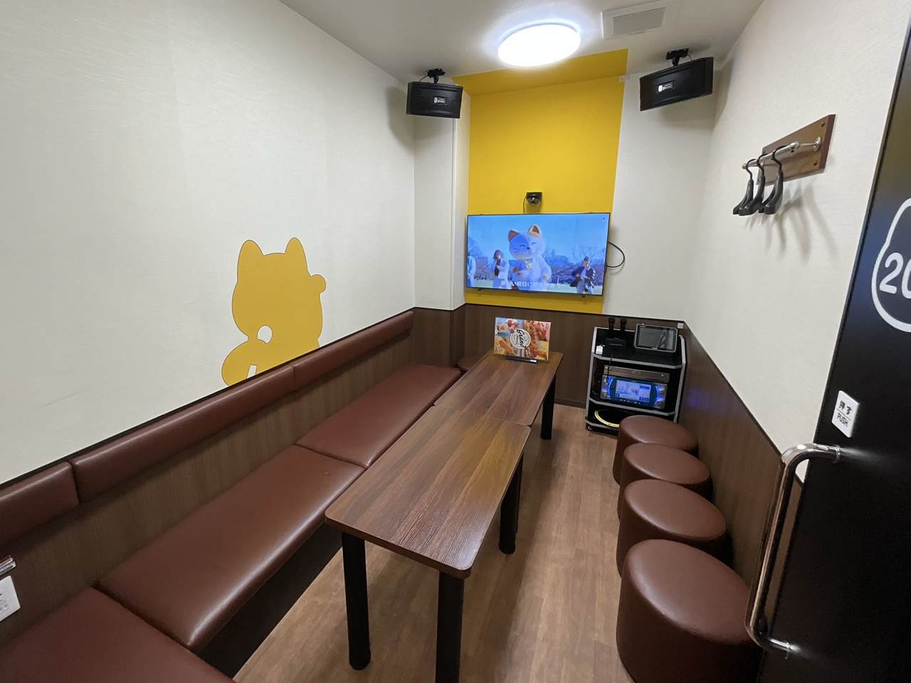 カラオケまねきねこ南海通り2号店ルーム