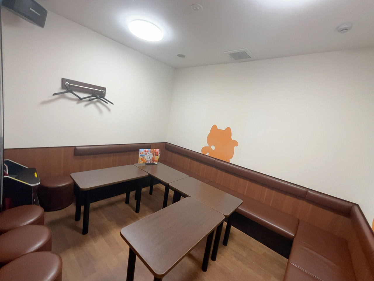 カラオケまねきねこ京橋駅前店ルーム