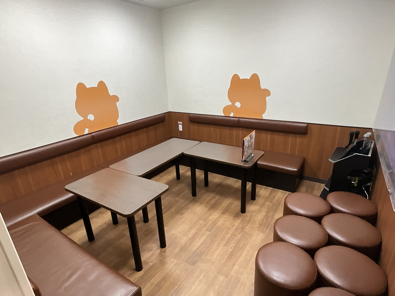 カラオケまねきねこ河原町店ルーム