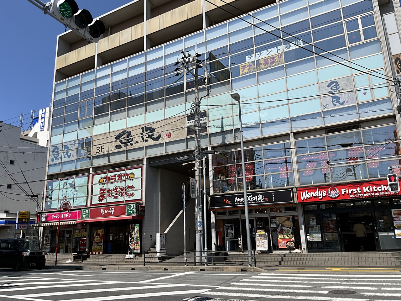 カラオケまねきねこ蘇我駅前店外観