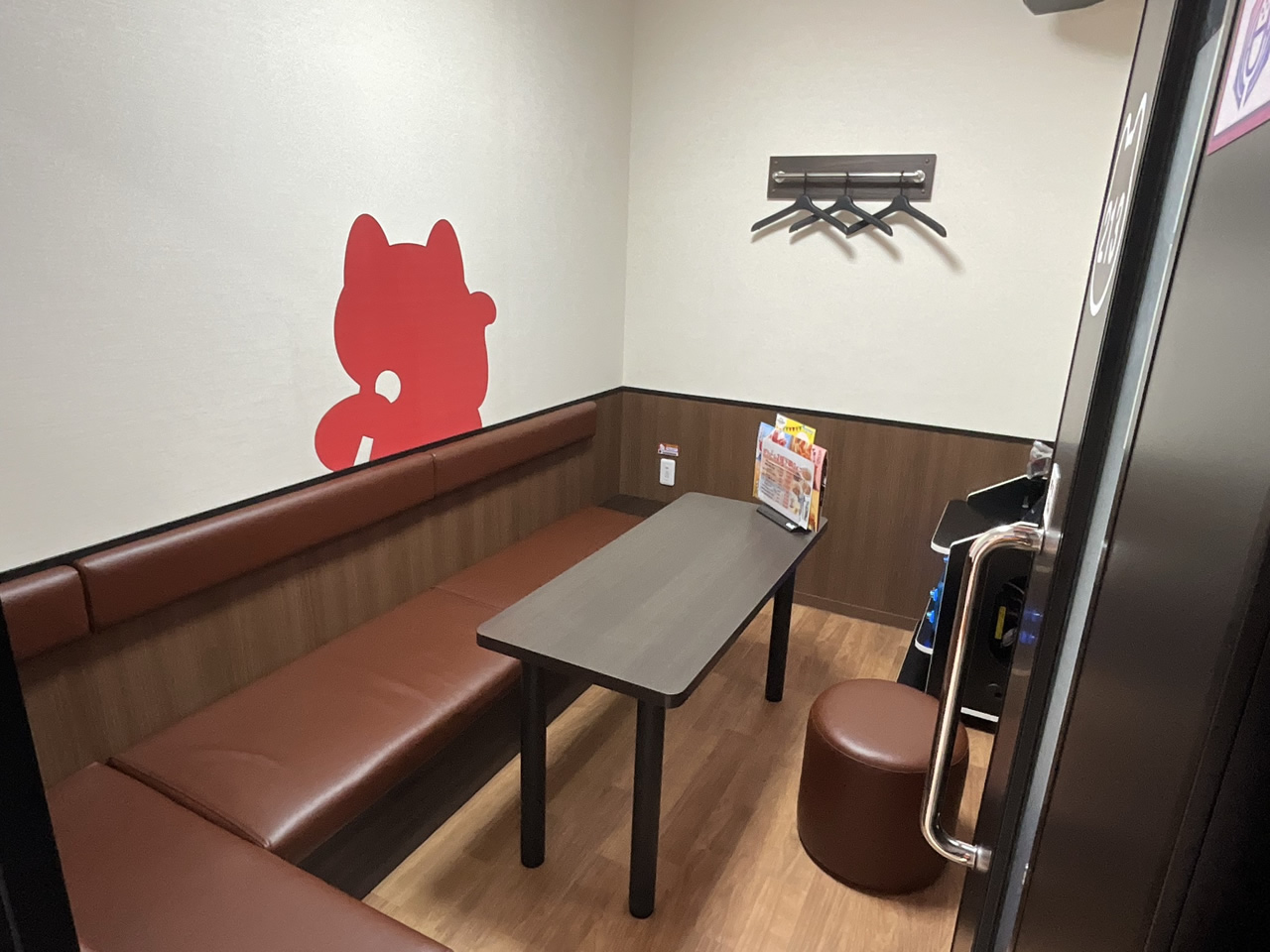 カラオケまねきねこ広島中央通り店ルーム
