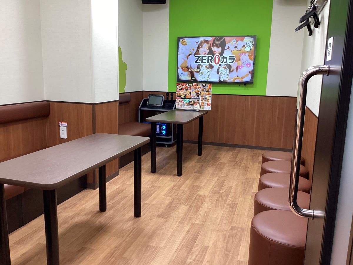 カラオケまねきねこ東村山駅前店ルーム